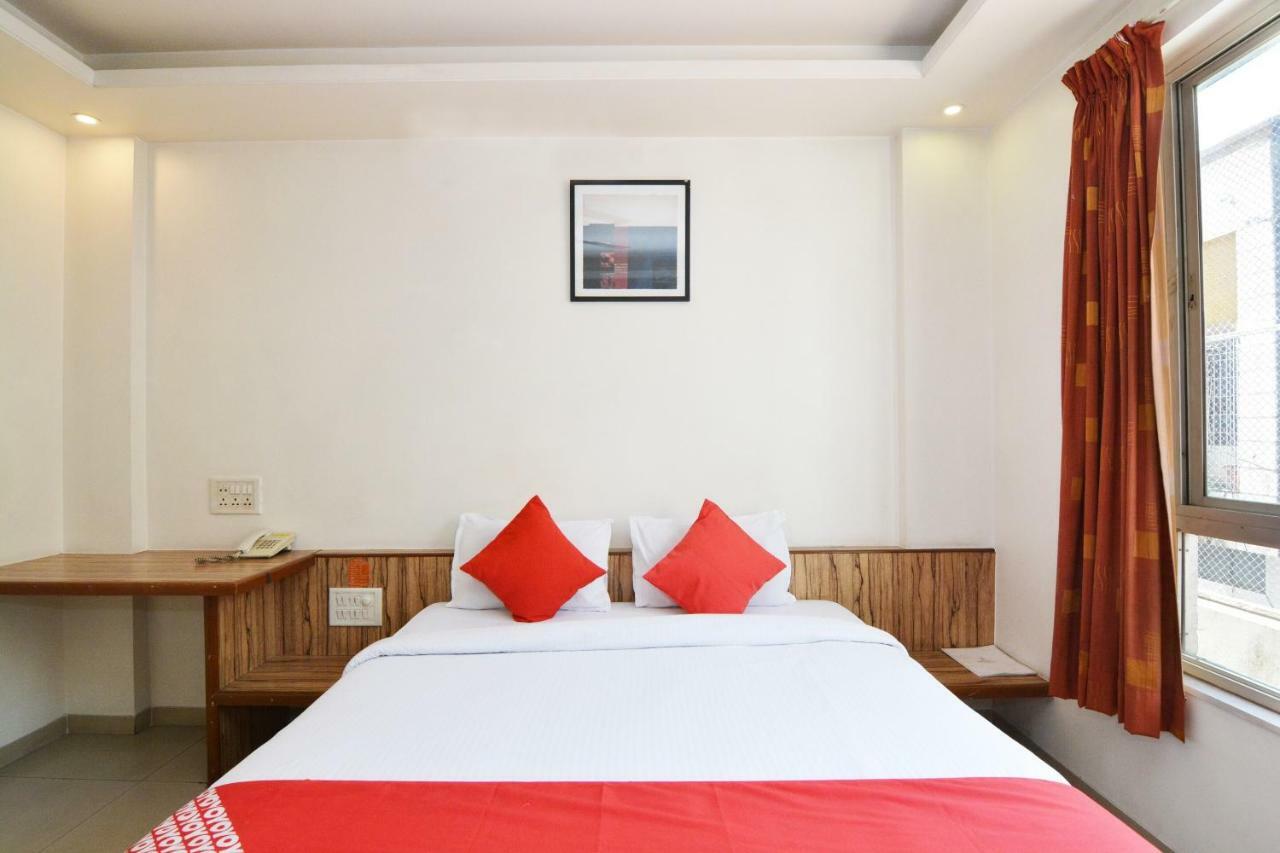 Отель Oyo 24197 Saptaruchi Pimpri-Chinchwad Экстерьер фото